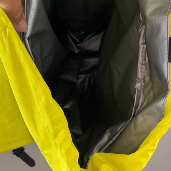 Hershel backpack cooler bag - Picture 4 of 5